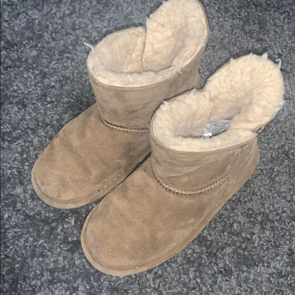 Bear paw boots